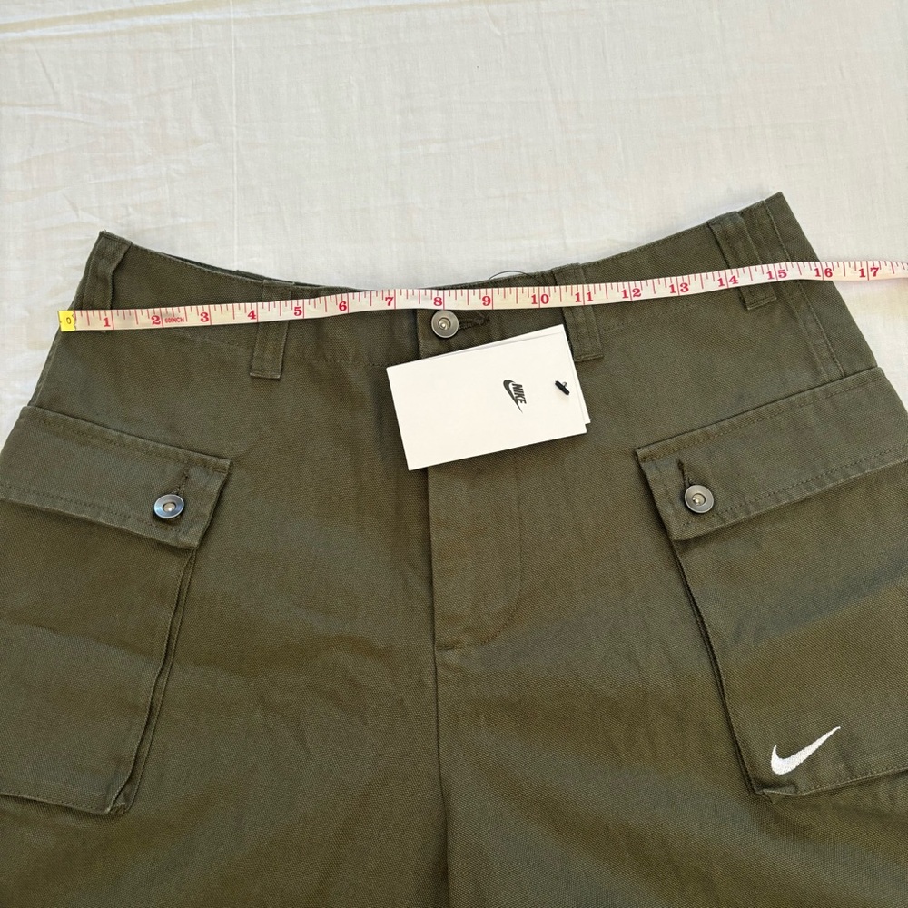 Nike Life Woven P44 Cargo Canvas Shorts Olive Green FJ7137-325 Men’s Size 30 - Picture 2 of 6